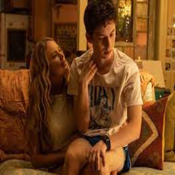 ชวนดูหนัง "No Hard Feelings" สาวแซ่บ แอ๊บมาอ่อย (2023)